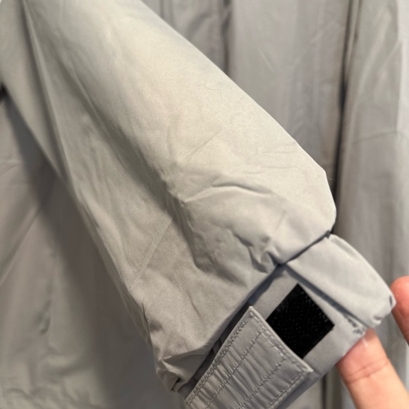 NWT Men’s Sz:L Grey Coofandy Rain Coat. Hooded. Fill Zip. Pockets. Mesh Interior - Picture 11 of 16